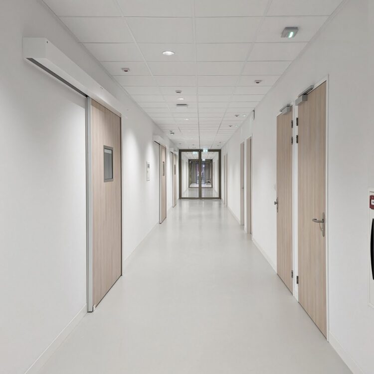 Boerhaave kliniek Utrecht wandbescherming installatie
