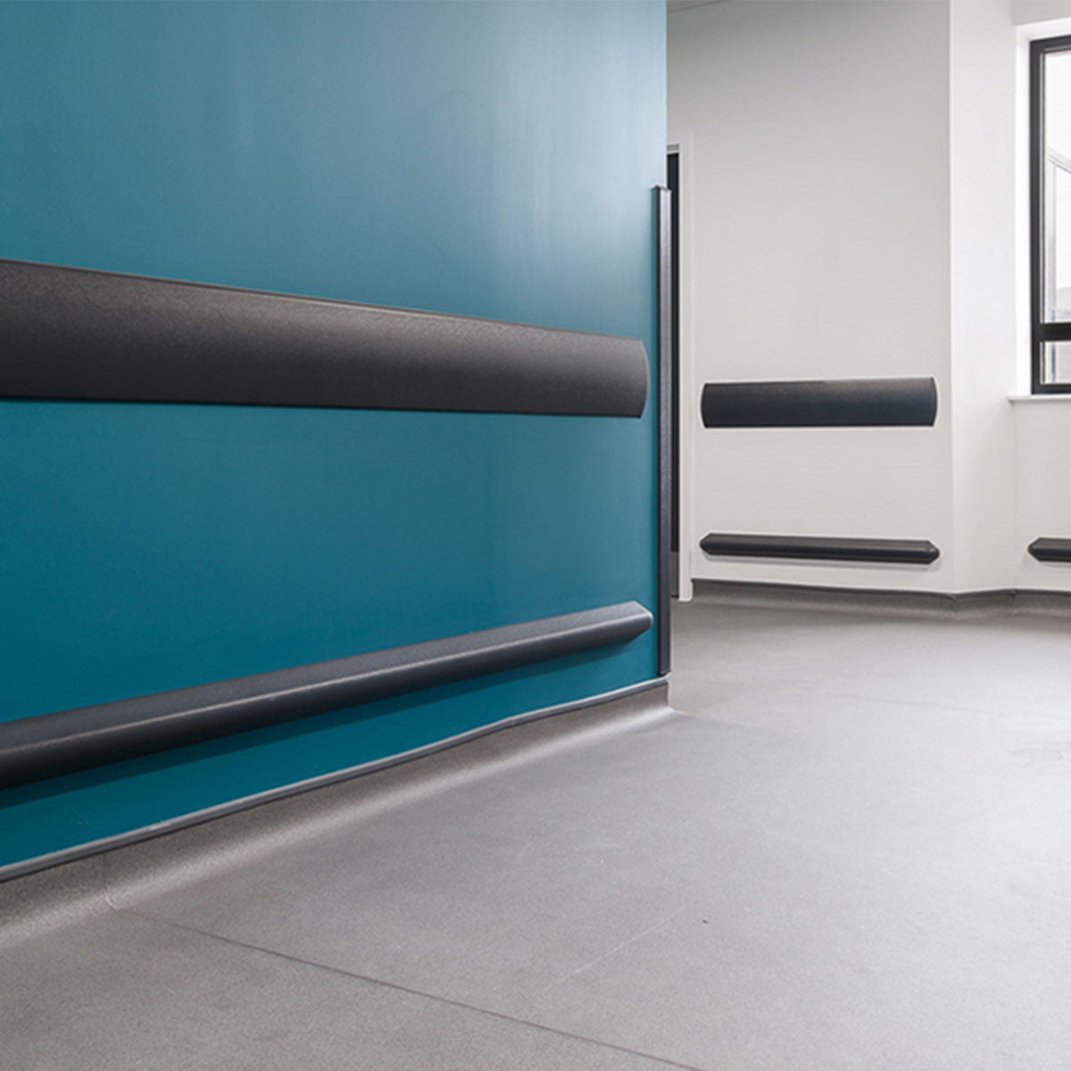 Acrosmart SPM Combo Punch 100D muurstootlijst Mapro B.V.