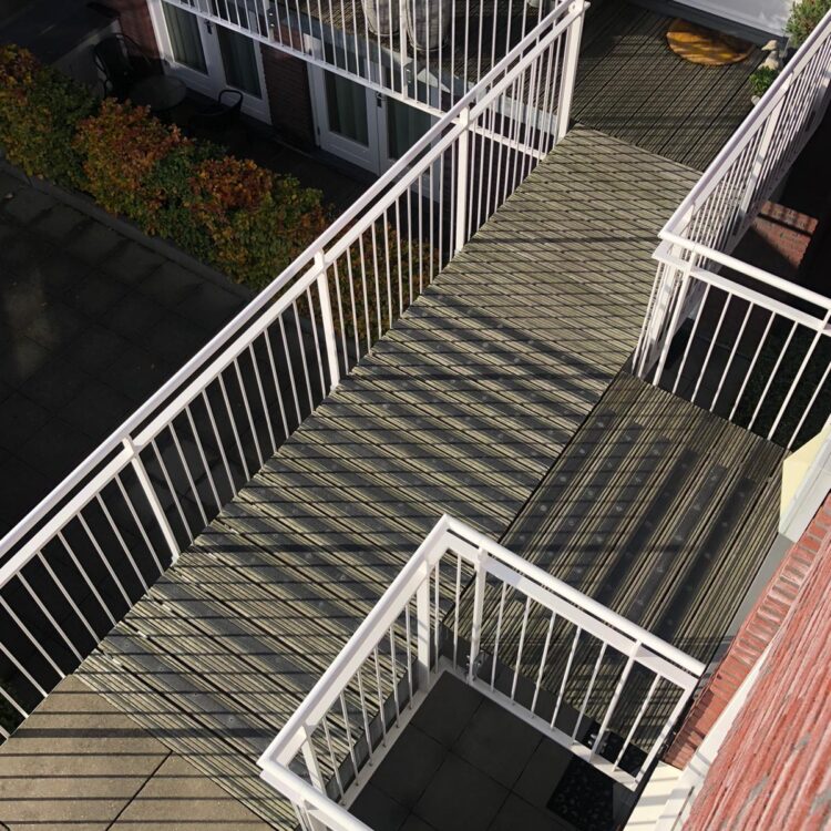 Vlonderstrips Installatie VvE Ede