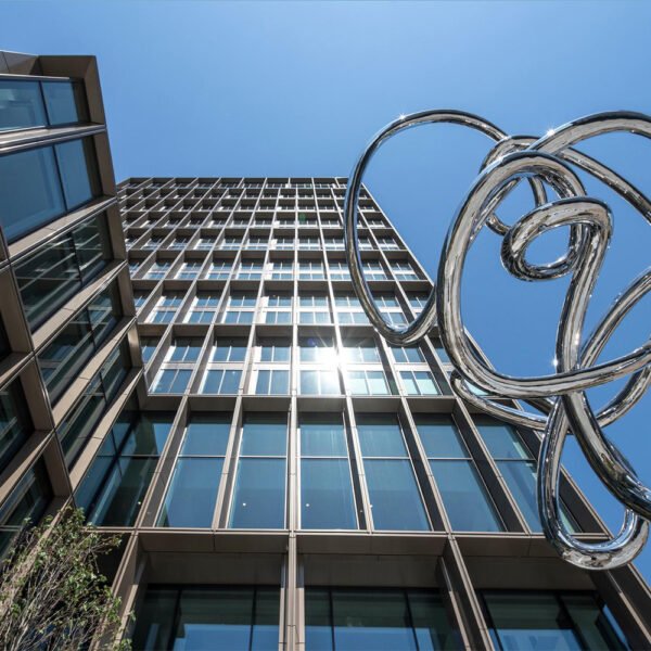EMA Amsterdam installatie wandbescherming en plinten