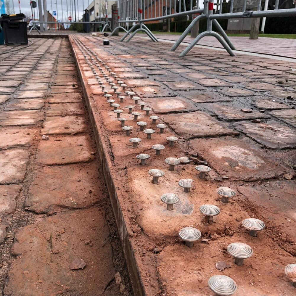 Podotactiele noppen installatie