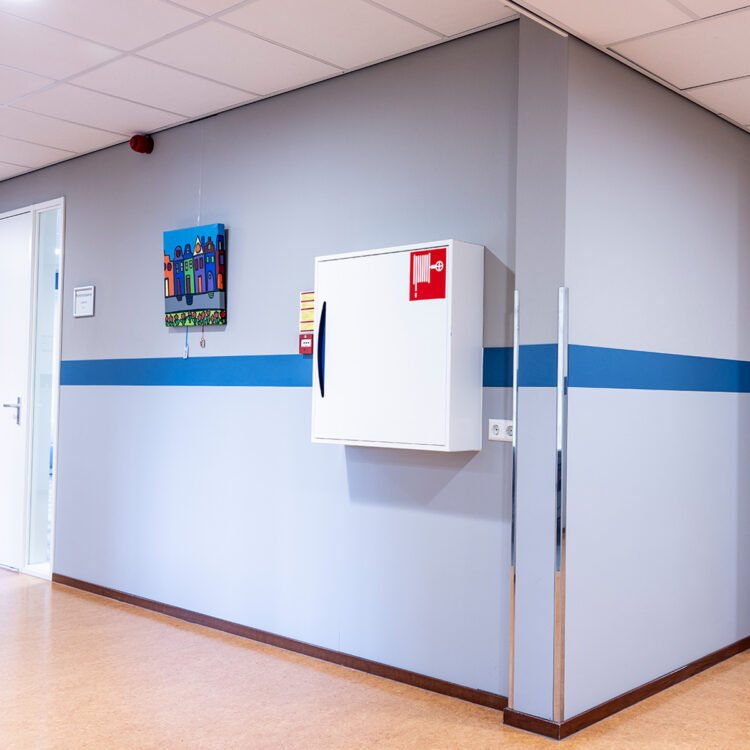 Berkenschutse Heeze onderwijsinstelling wandbescherming installatie