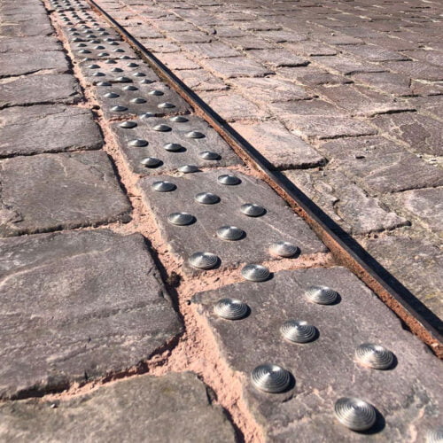 Podotactiele noppen toegankelijkheid buiten