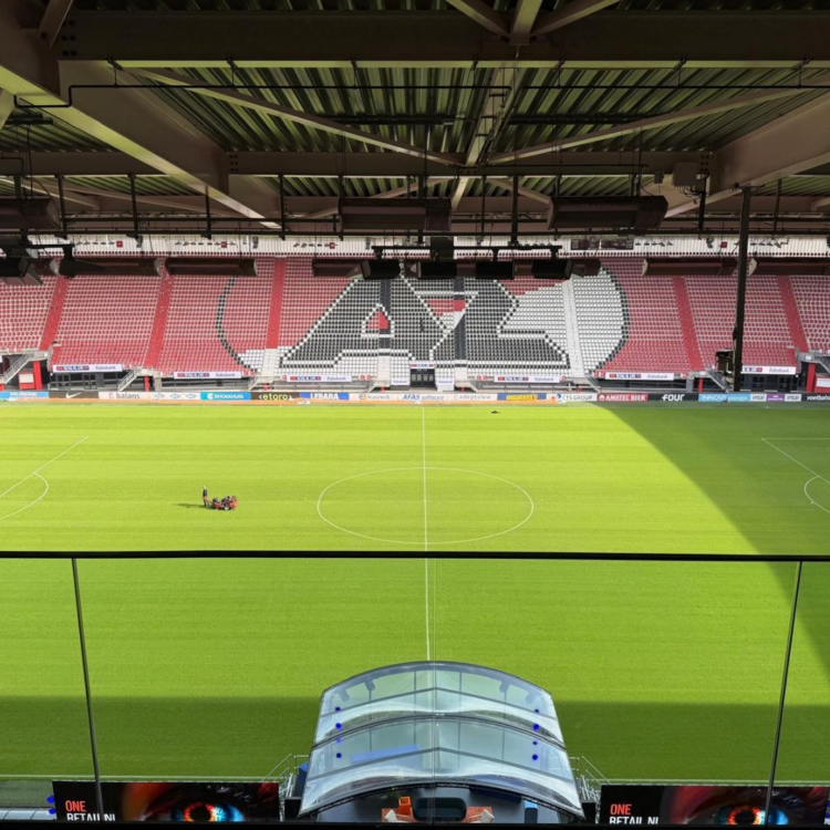 Wandbescherming-en-entreemat-in-het-AZ-stadion-4