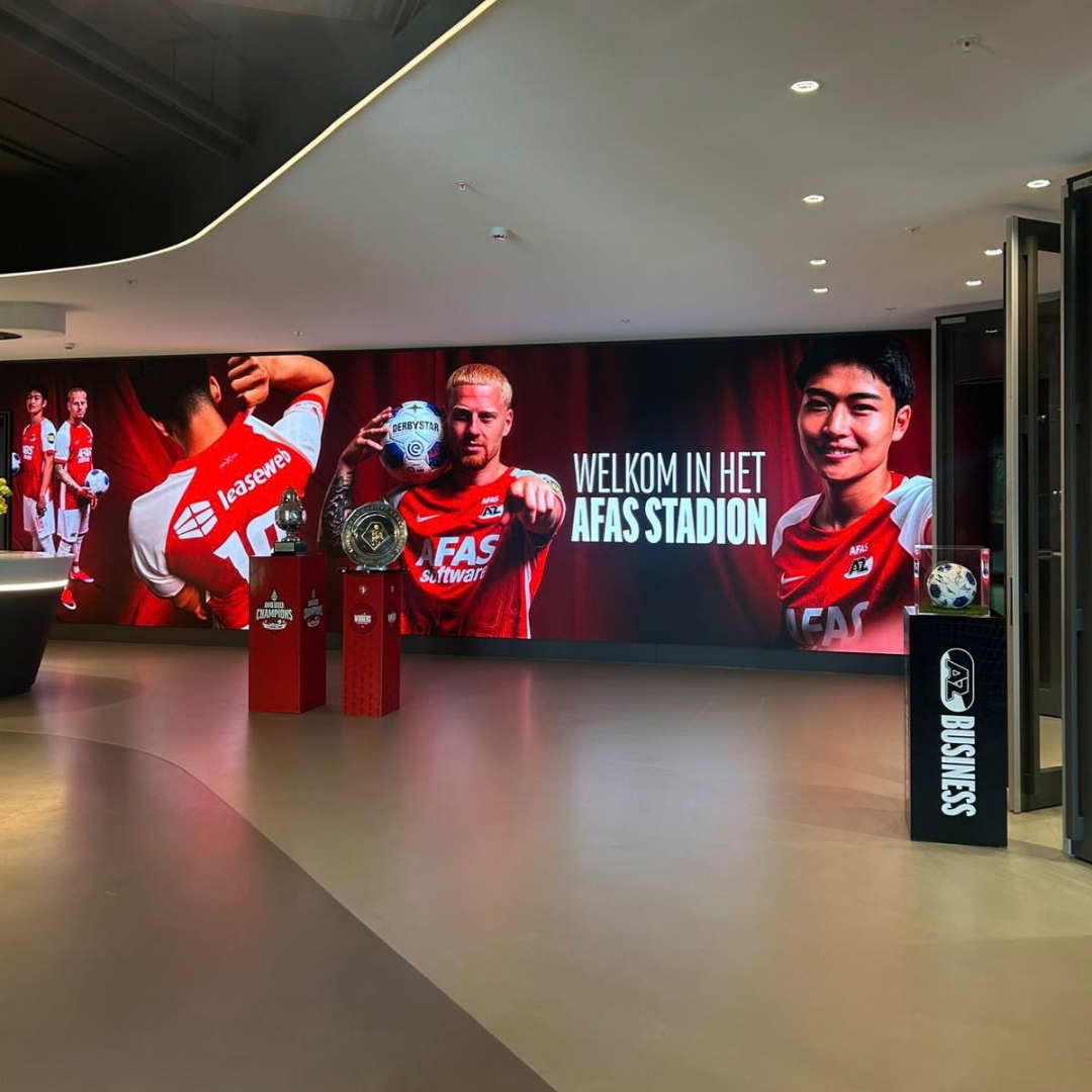 Wandbescherming-en-entreemat-in-het-AZ-stadion-3